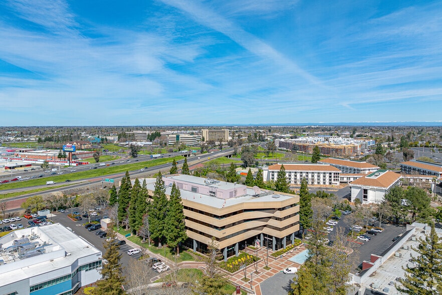 More Photos Of 1545 River Park Dr, Sacramento Office For Lease