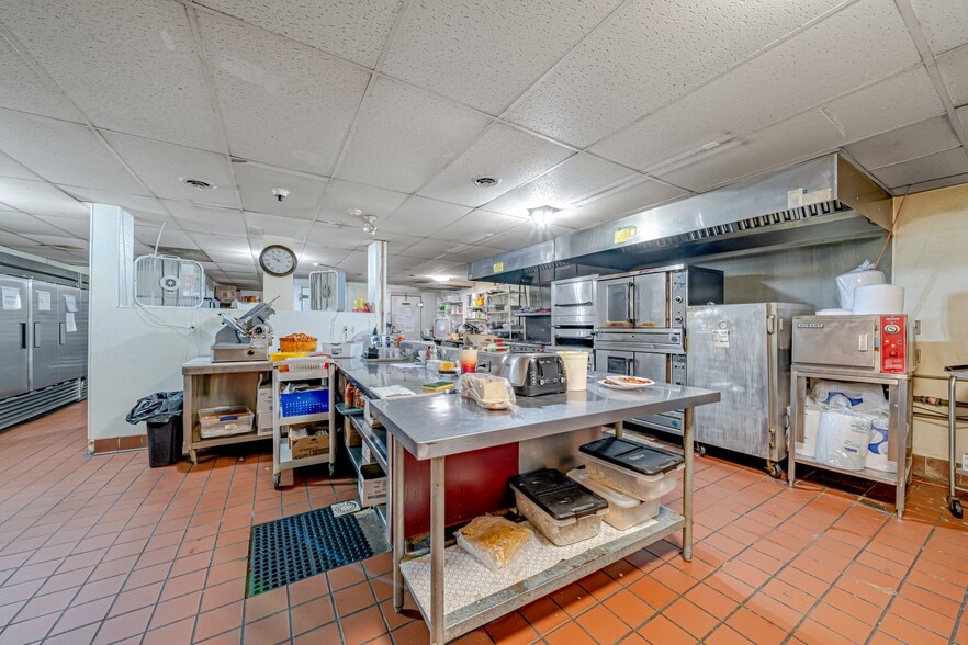 More Photos Of 170 Phillips St, Jerome Congregate Senior Housing For Sale