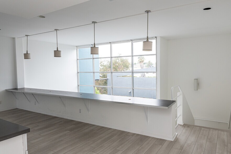 More Photos Of 1750 14th St, Santa Monica Loft Creative Space For Lease