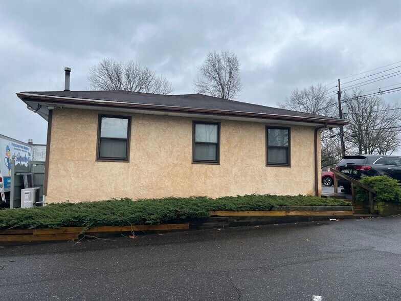 More Photos Of 901 Old Marlton Pike W, Marlton Medical For Sale
