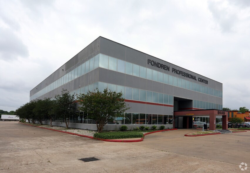 More Photos Of 8449 W Bellfort St, Houston Office For Lease