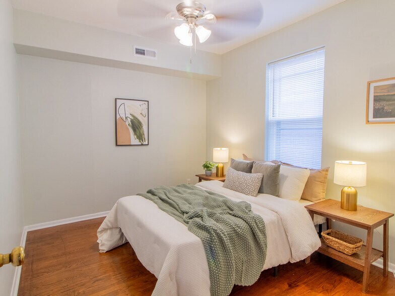 More Photos Of 5036 Tholozan Ave, Saint Louis Multifamily For Sale
