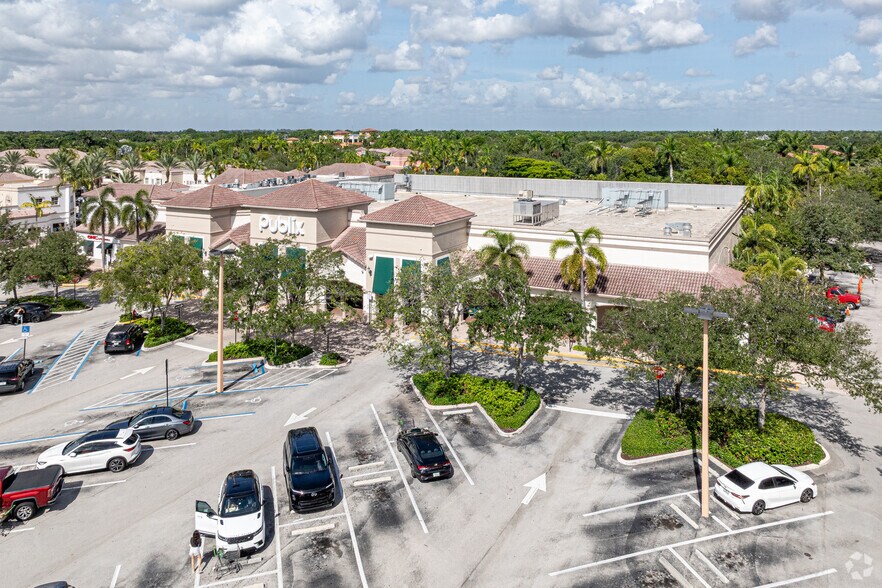 Primary Photo Of 1675 Market St, Weston General Retail For Lease