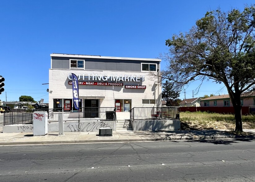 Primary Photo Of 2901 Cutting Blvd, Richmond Storefront Retail Residential For Sale