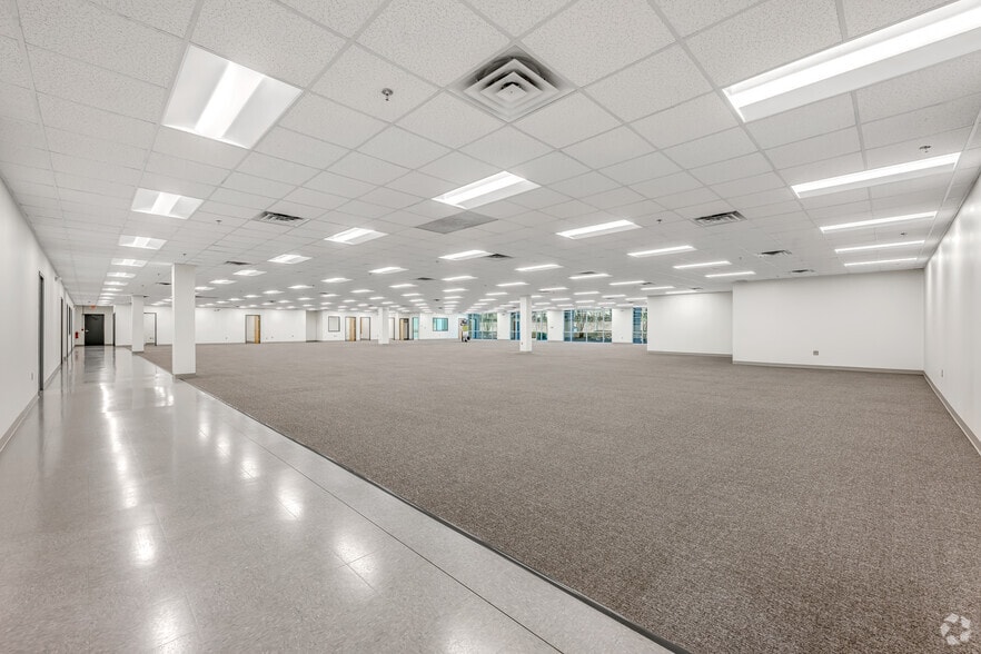 More Photos Of 4300 S Fulton Pky, Atlanta Warehouse For Lease