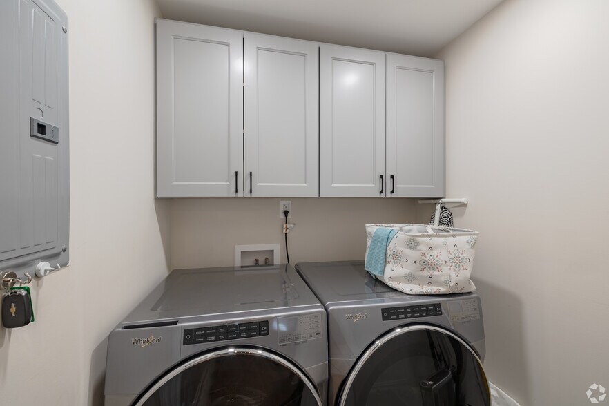 More Photos Of 6 N Washington St, Oxford Multifamily For Sale
