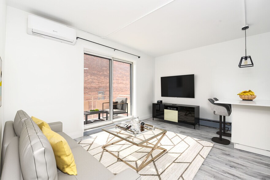 More Photos Of 122 Victoria Ave N, Hamilton Apartments For Sale