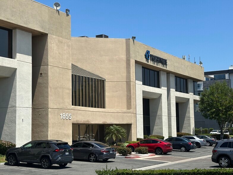 More Photos Of 1855 W Katella Ave, Orange Office Residential For Lease