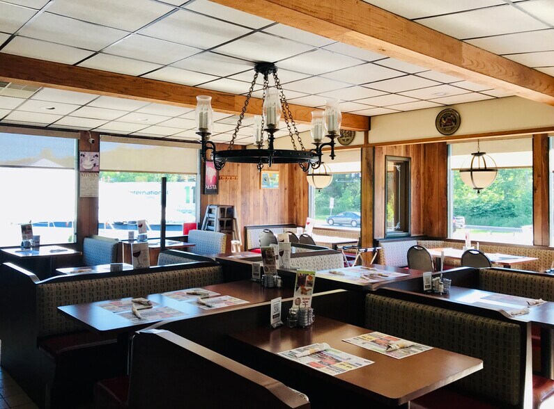 More Photos Of 2576 Route 611, Scotrun Restaurant For Sale
