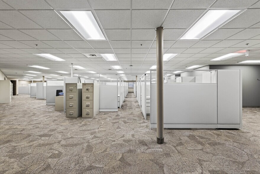 More Photos Of 601 2nd Ave S, Hopkins Office For Lease