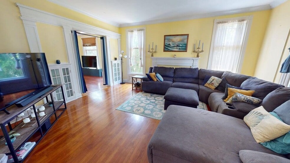 More Photos Of 58 Market St, Onancock Office Residential For Sale