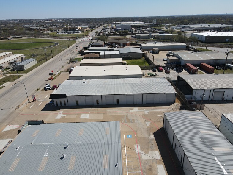 More Photos Of 4404-4412 Glenview Dr, Haltom City Warehouse For Lease