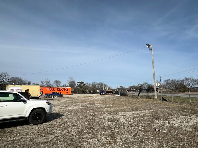 More Photos Of 2600 NE Hudson Rd, Rogers Industrial For Sale