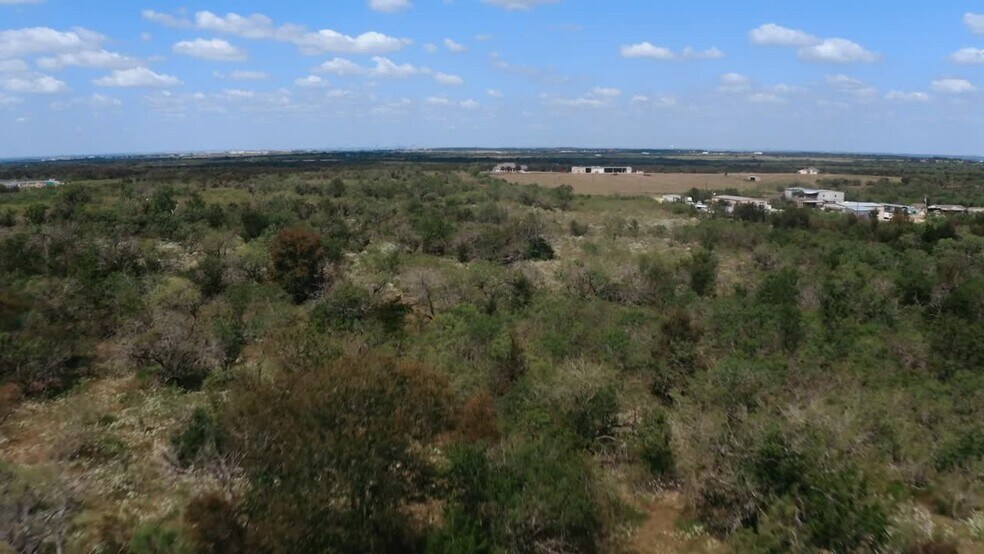 More Photos Of 7020 Wolf Ln, Del Valle Land For Sale