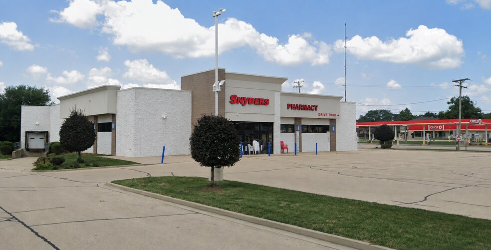 Primary Photo Of 100 W Blackhawk Dr, Byron Drugstore For Sale
