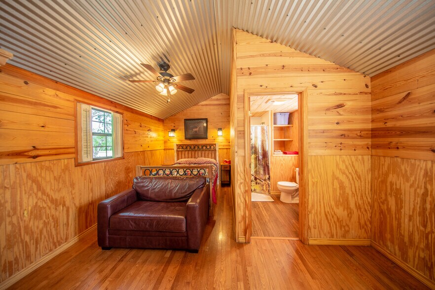 More Photos Of 2393 S Highway 37, Three Rivers Trailer Camper Park For Sale