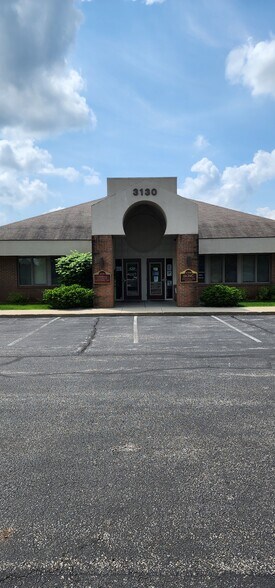 More Photos Of 3130 Windsor Ct, Elkhart Medical For Lease