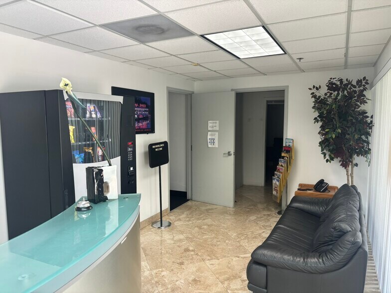 More Photos Of 1751 W Cypress Creek Rd, Fort Lauderdale Warehouse For Sale