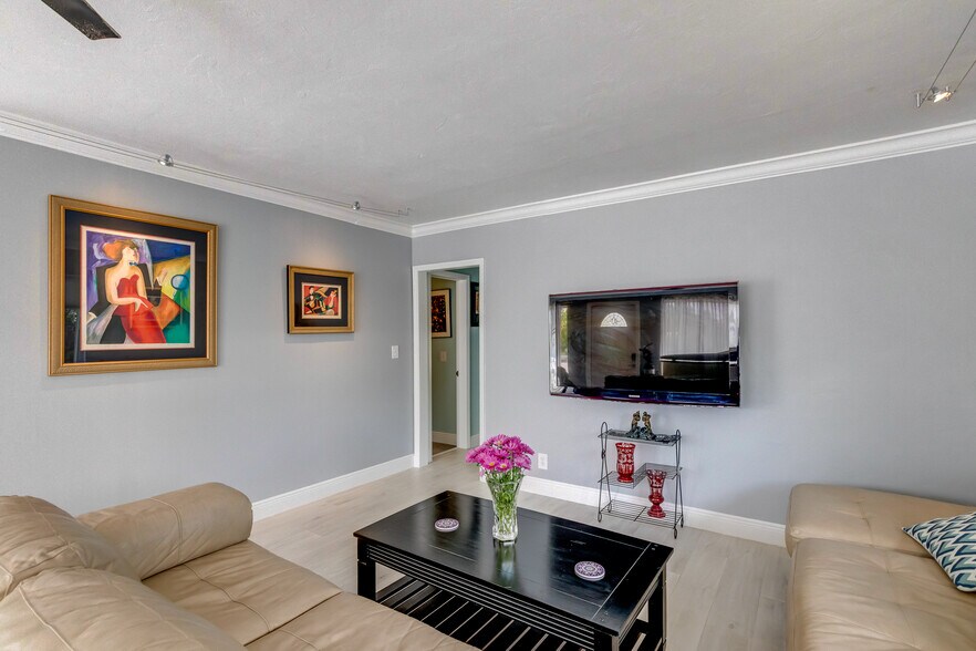 More Photos Of 1606 NE 15th Ave, Fort Lauderdale Specialty For Sale