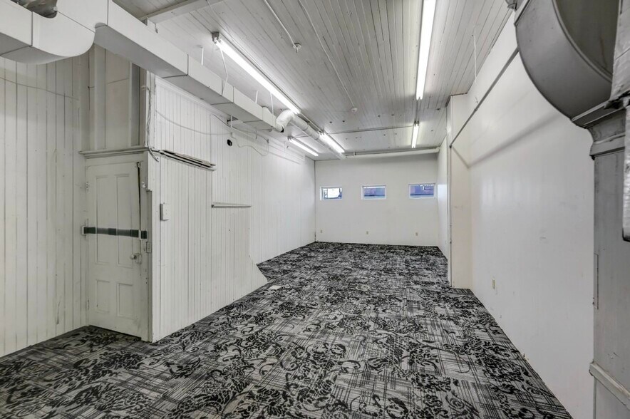 More Photos Of 535 Green Ridge St, Scranton Storefront Retail Residential For Sale