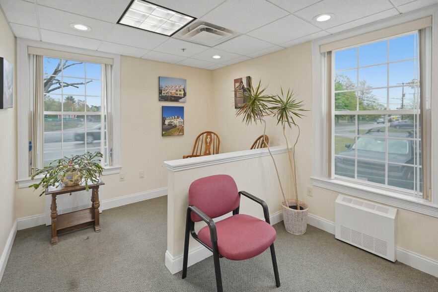 More Photos Of 76 Woodland St, Methuen Medical For Sale