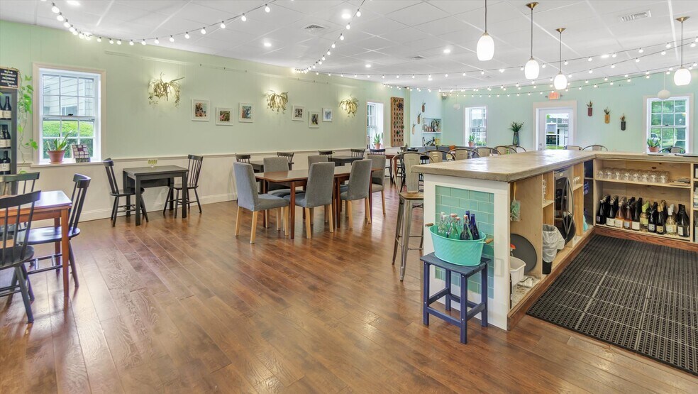 More Photos Of , Cutchogue Office For Sale