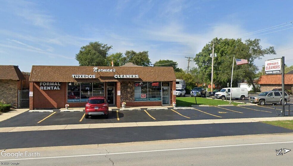 More Photos Of 17702 Oak Park Ave, Tinley Park Storefront Retail Office For Sale