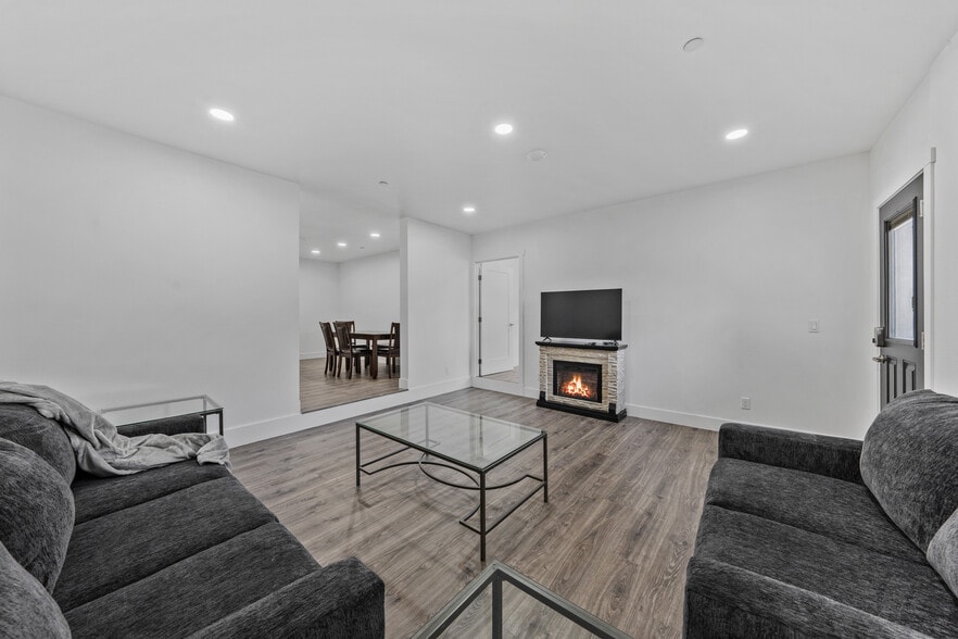 More Photos Of 1929 US-395, Gardnerville Apartments For Sale