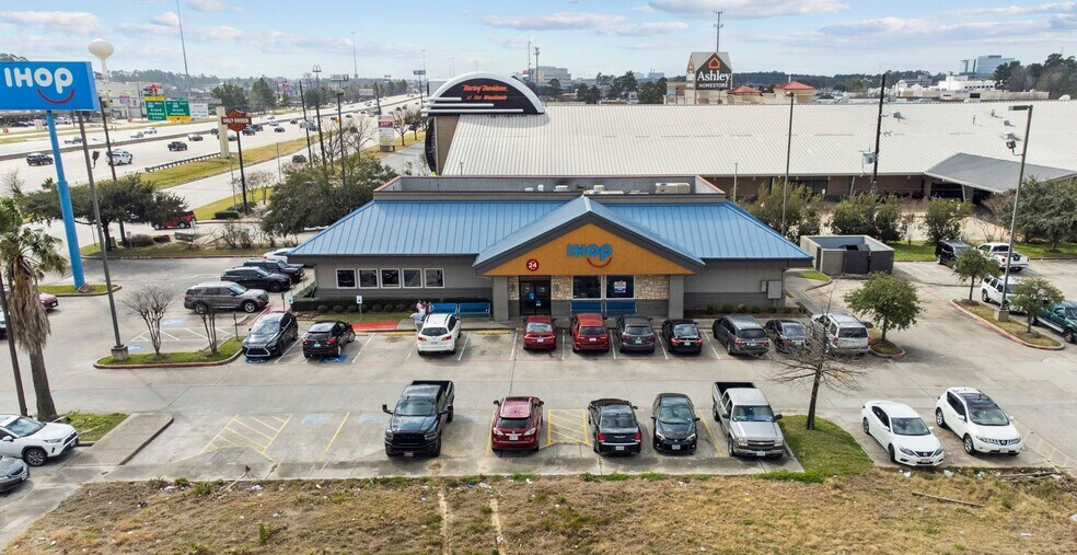 More Photos Of 25619 N I-45, Spring Restaurant For Sale