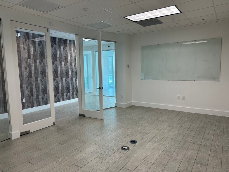 More Photos Of 175 SW 7th St, Miami Medical For Lease