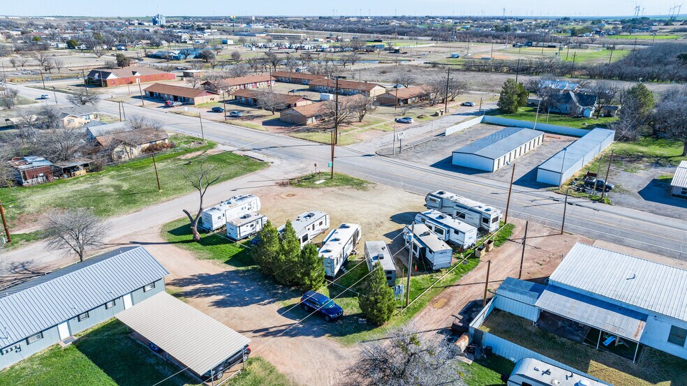 More Photos Of 701 S Avenue F, Haskell Hotel For Sale