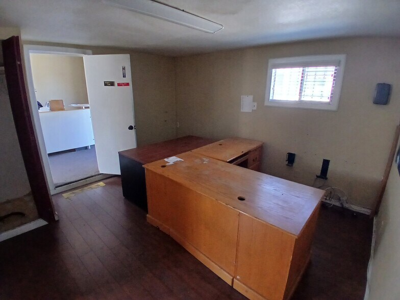 More Photos Of 690 W Esplanade Ave, San Jacinto Freestanding For Sale