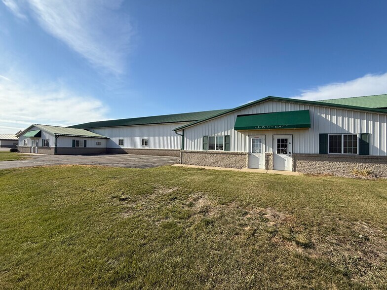 More Photos Of 30659 Pearl Dr, Saint Joseph Warehouse For Lease