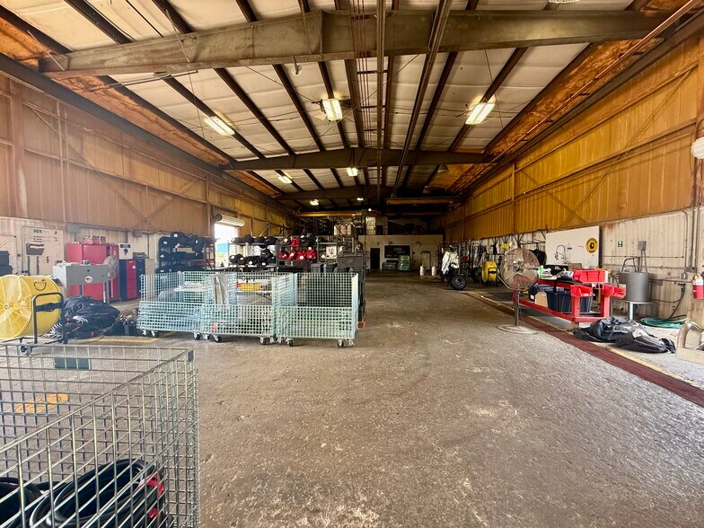More Photos Of 430 Navigation Blvd, Corpus Christi Service For Sale