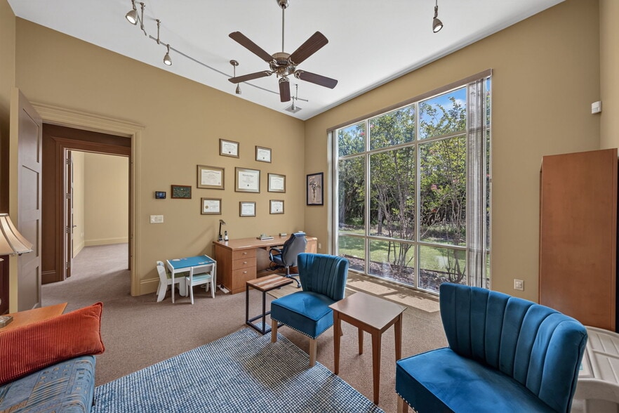 More Photos Of 16007 Via Shavano, San Antonio Office For Sale