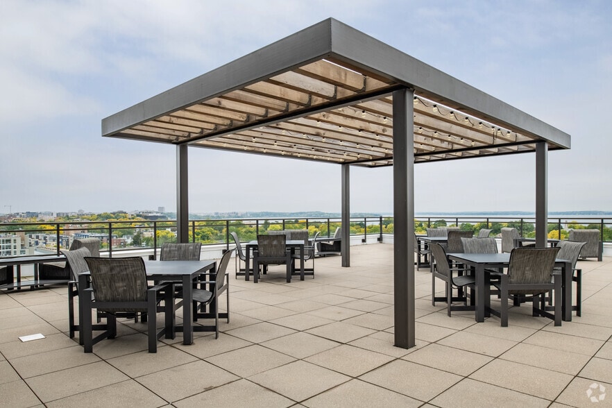 More Photos Of 1004-1028 E Washington Ave, Madison Apartments For Lease