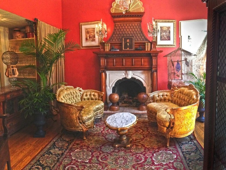 More Photos Of 304 S Wells St, Lake Geneva Hotel For Sale