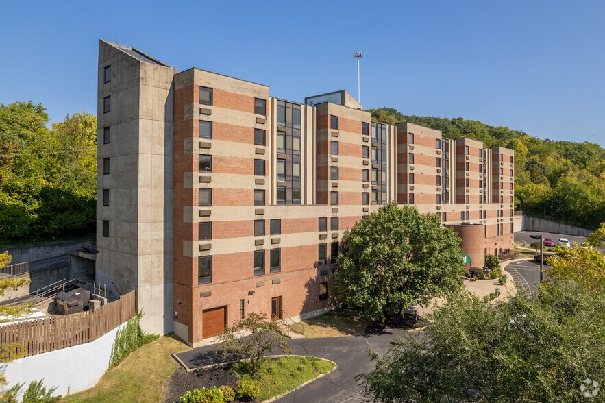 More Photos Of 800 Highland Ave, Covington Assisted Living For Sale