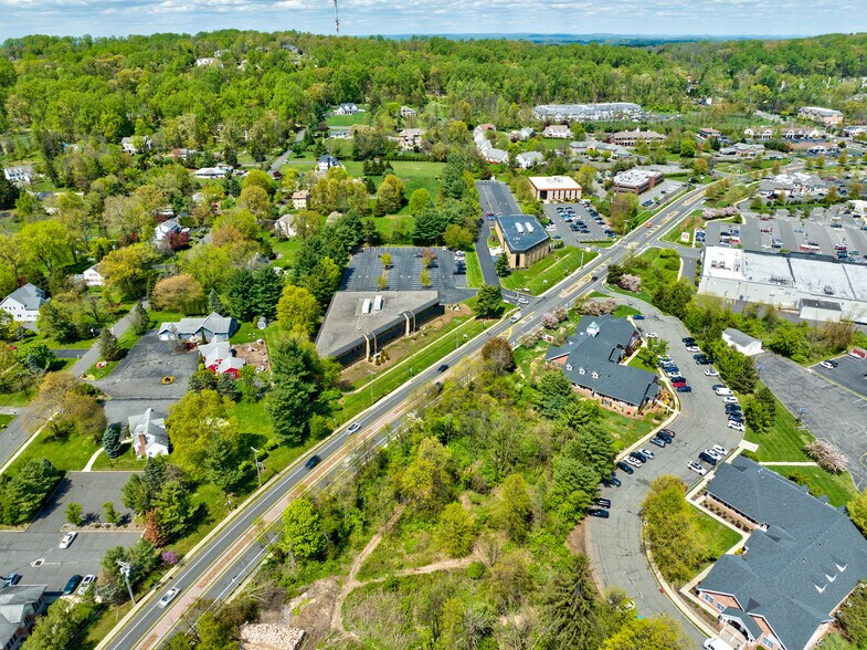 More Photos Of 67 Mountain Blvd, Warren Office For Lease