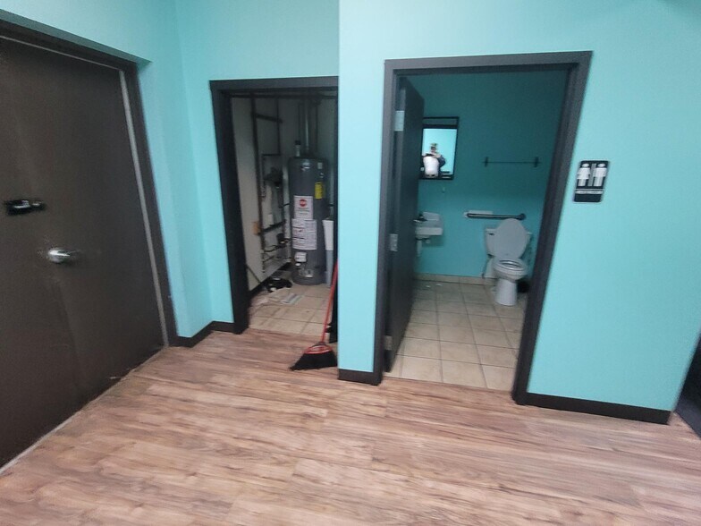 More Photos Of 5555 St. Charles Rd, Berkeley Unknown For Sale