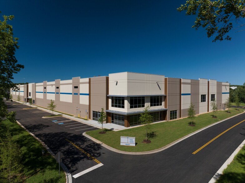 More Photos Of 107 Boggs Rd, Villa Rica Distribution For Lease