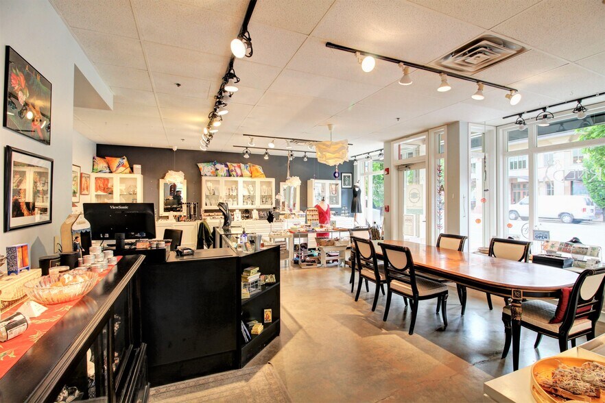 More Photos Of 1909 9th St, Boulder Storefront Retail Residential For Lease