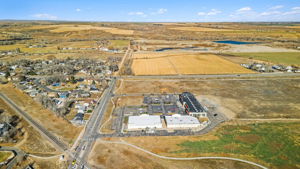 More Photos Of 1740 E Broad St, Milliken Freestanding For Sale