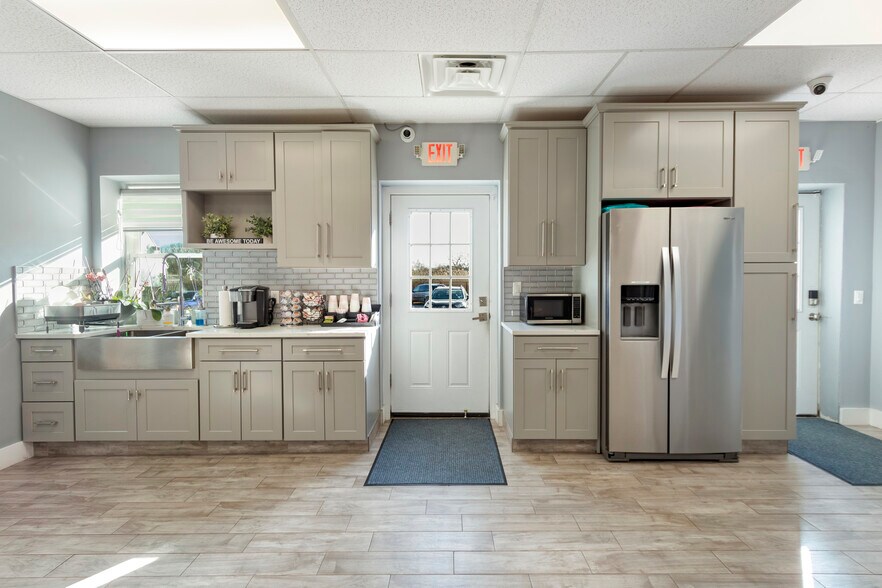 More Photos Of 14 Bayville Ave, Bayville Apartments For Lease