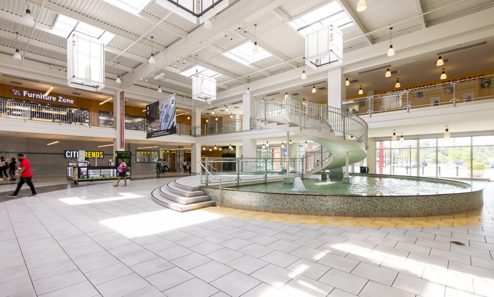 More Photos Of 2301-2401 Liberty Heights Ave, Baltimore Unknown For Lease