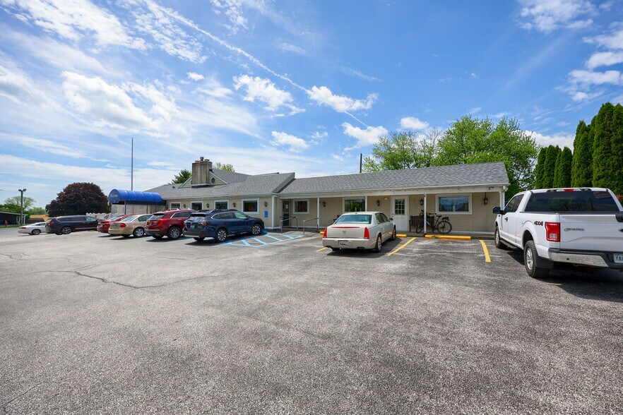 More Photos Of 17308 Susquehanna Trl, New Freedom Restaurant For Sale