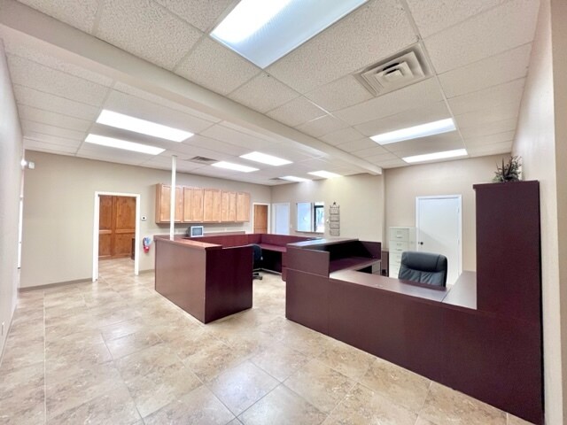More Photos Of 3512 Avenue I, Rosenberg Office For Lease