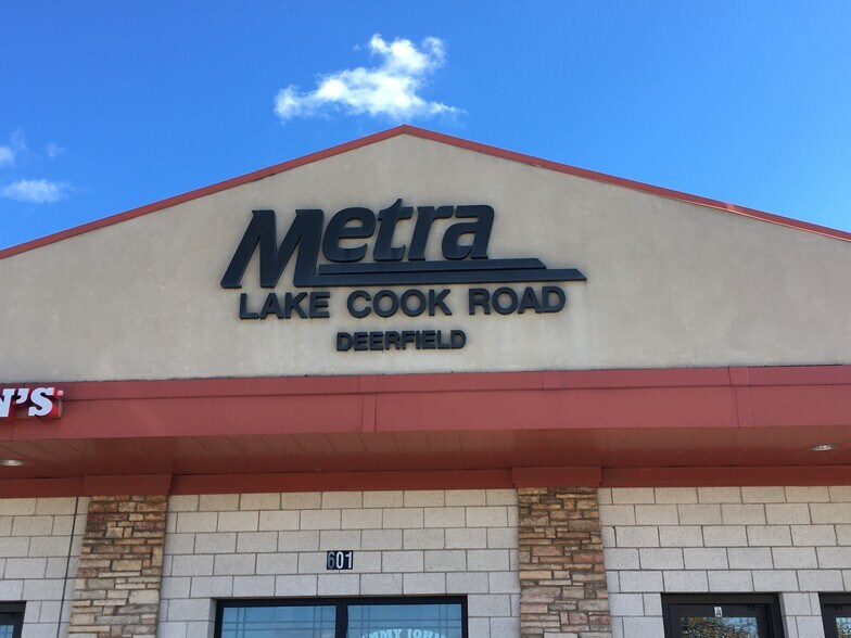 More Photos Of 747 Lake Cook Rd, Deerfield Flex For Lease