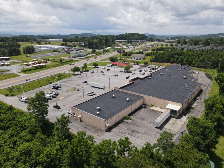 More Photos Of 5674 Highway 11 E, Piney Flats Unknown For Lease