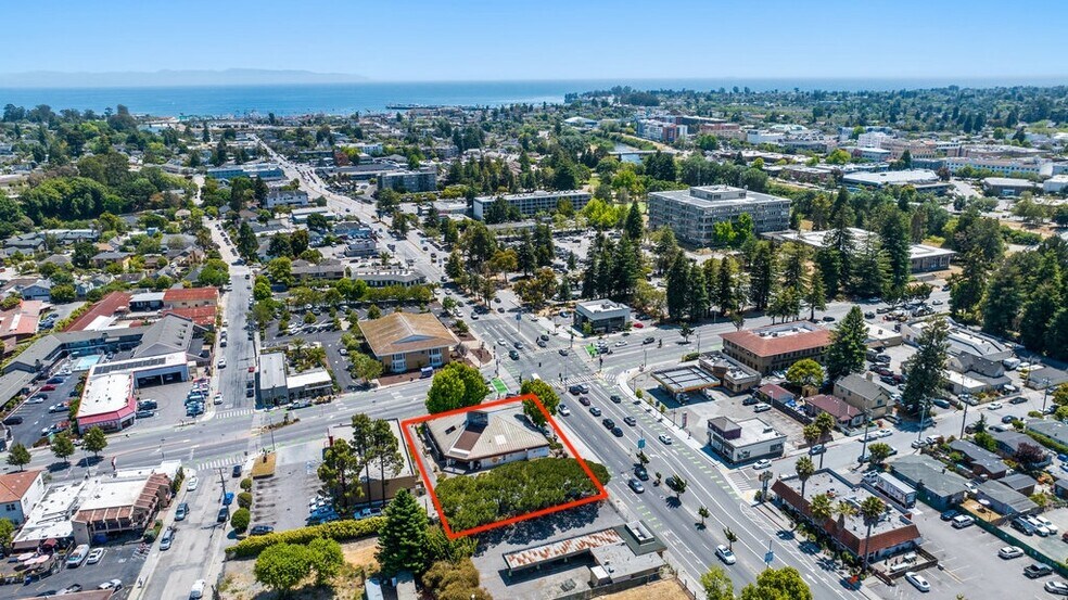 Primary Photo Of 806 Ocean St, Santa Cruz General Retail For Sale